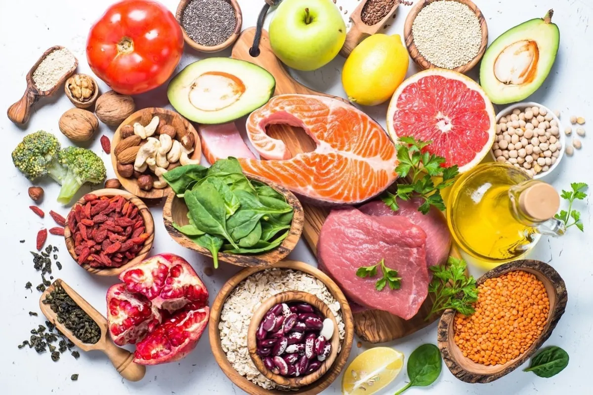 Dinh dưỡng dễ tiêu giàu năng lượng và bù đủ nước cho trẻ bị viêm phổi